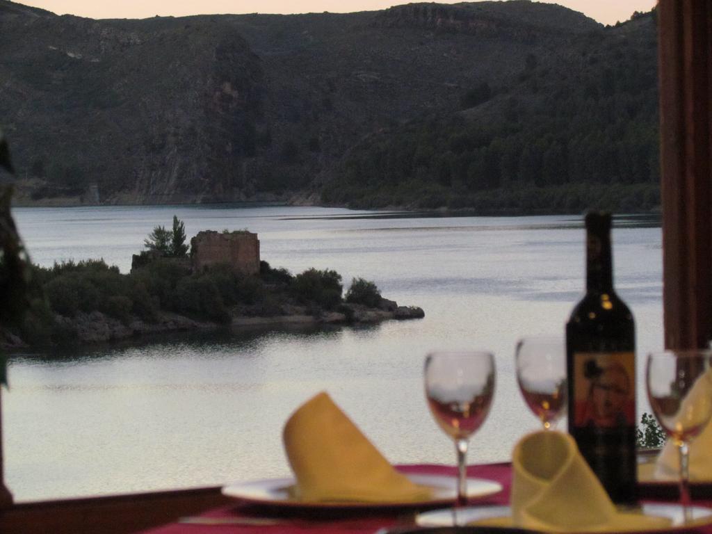 Hostal Las Rumbas Nuévalos Kültér fotó